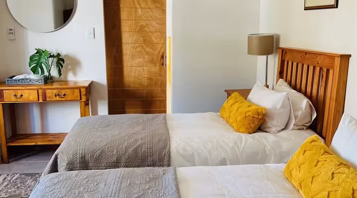 Guest House Accommodation in Augrabies near Kakamas - The Fox's Lair
